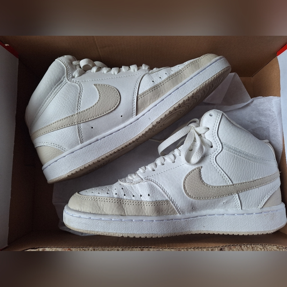 Nike Court Vision Mid Women's Size 7 Summit White/ Lt Orewood Brown